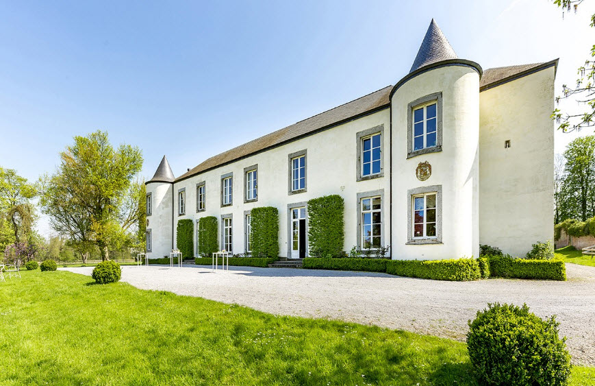 Château D'avin, Belgium